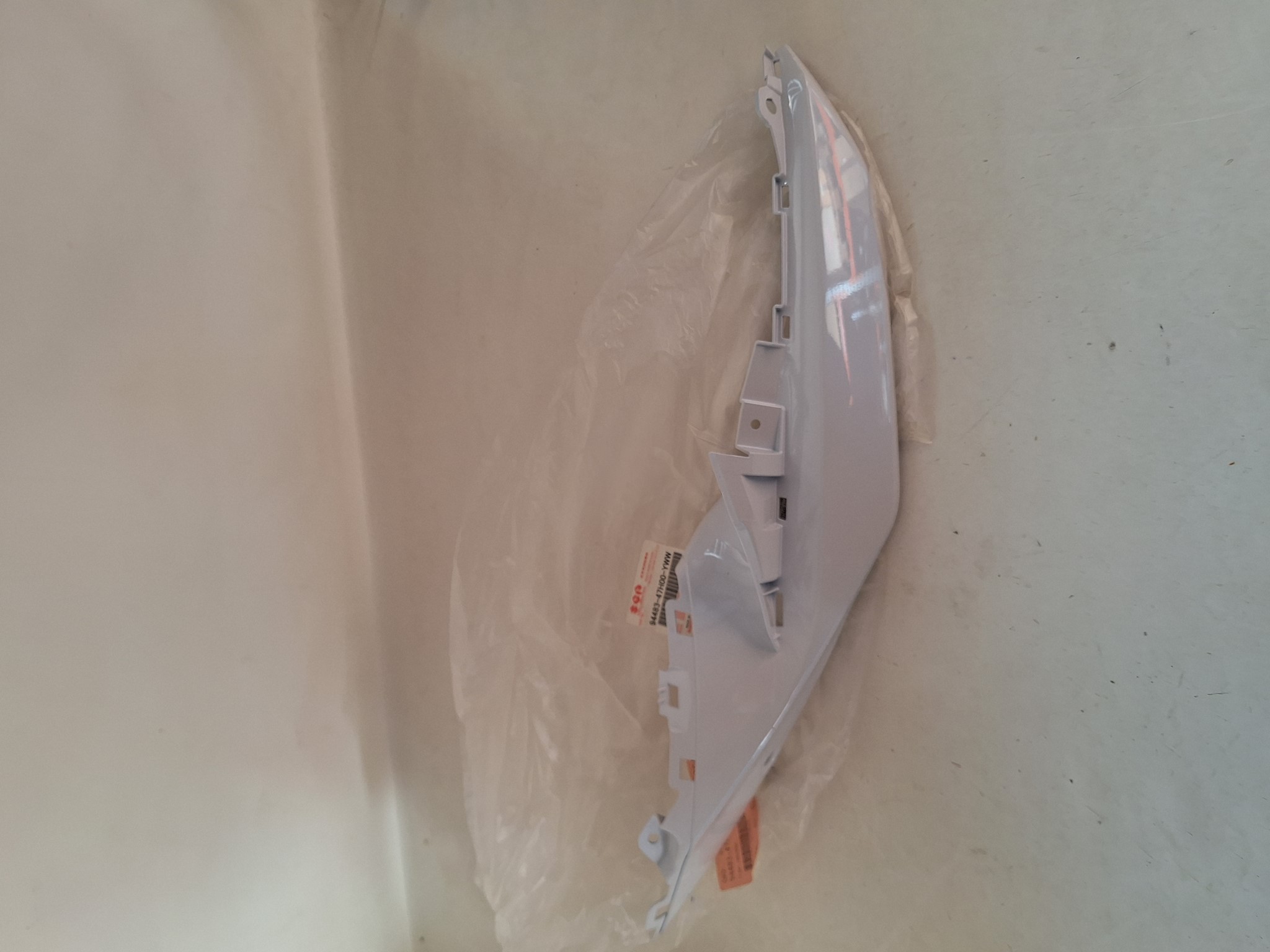 Picture of SUZUKI  VERKLEIDUNG  94483-47H00-YWW